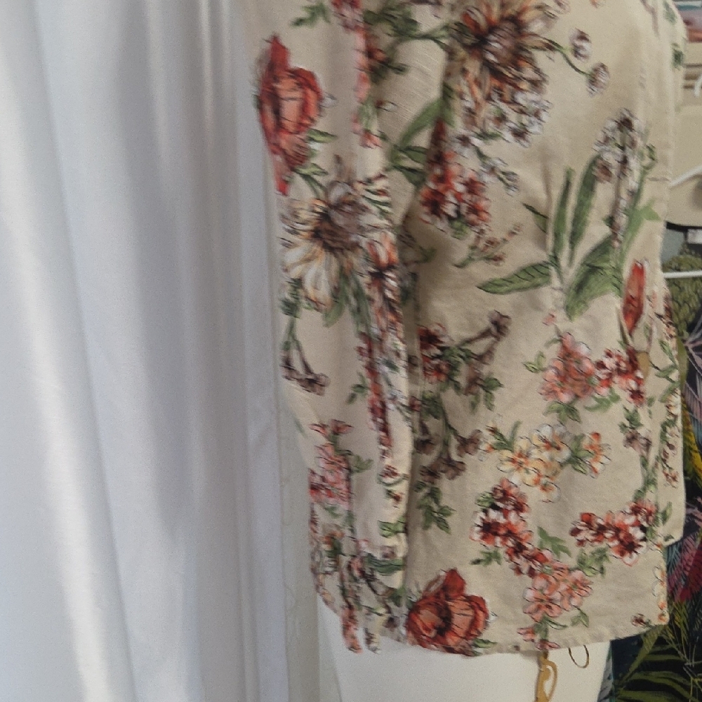 Hester & Orchard Floral Beige Women's Blusa Small Size - Picture 3 of 7
